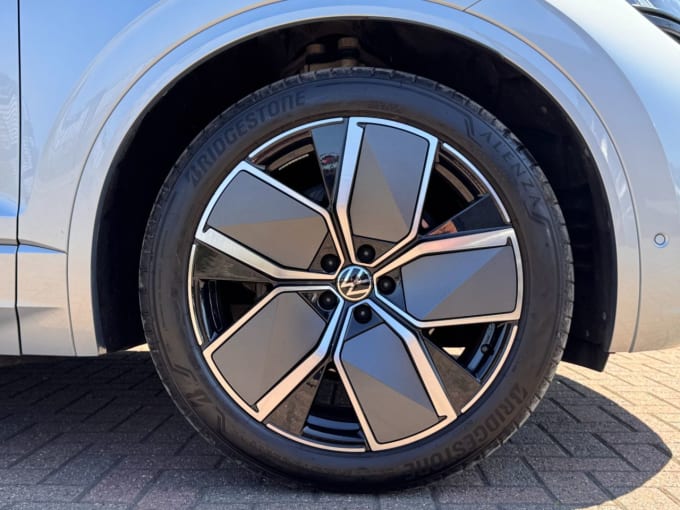 2025 Volkswagen Touareg