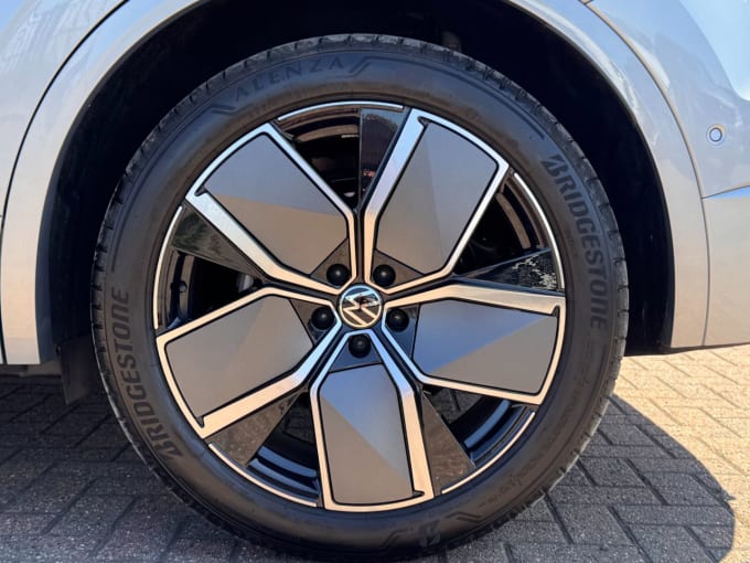 2025 Volkswagen Touareg