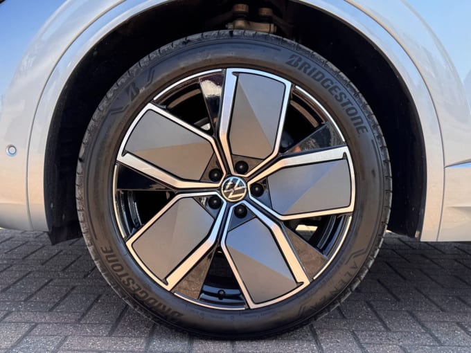 2025 Volkswagen Touareg