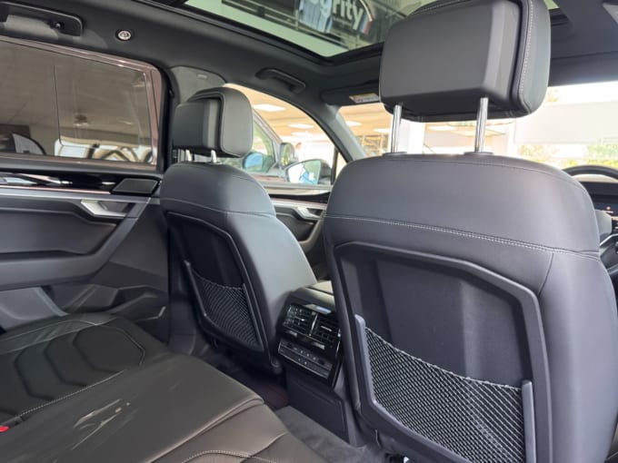 2025 Volkswagen Touareg