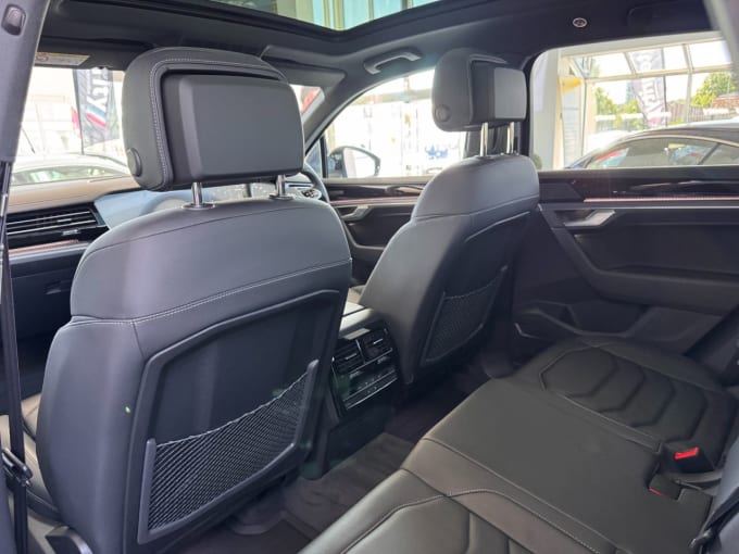 2025 Volkswagen Touareg