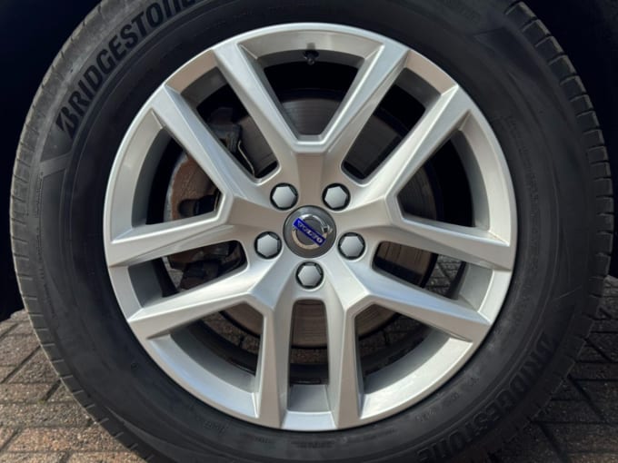 2025 Volvo Xc60
