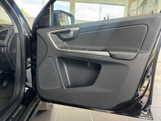 2025 Volvo Xc60