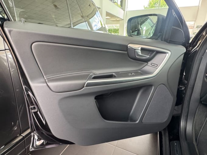 2025 Volvo Xc60