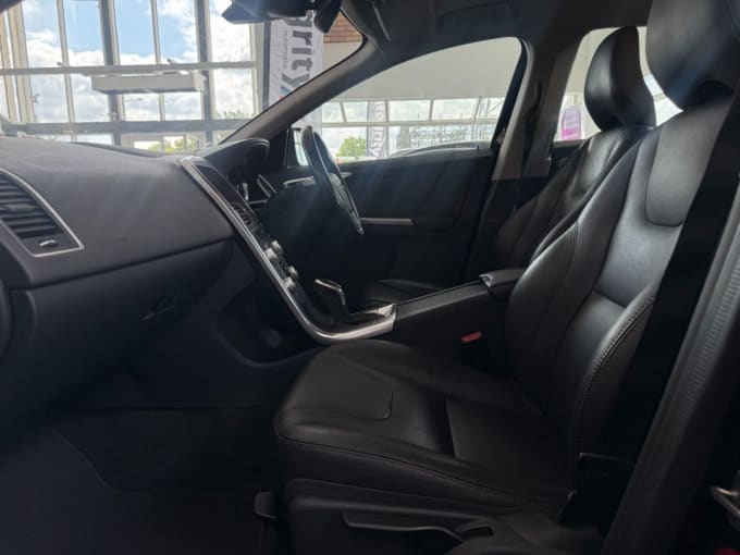 2025 Volvo Xc60