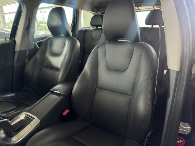 2025 Volvo Xc60