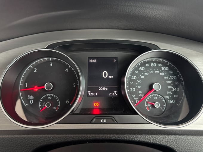 2025 Volkswagen Golf
