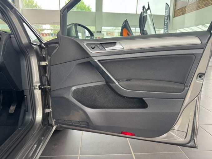 2025 Volkswagen Golf