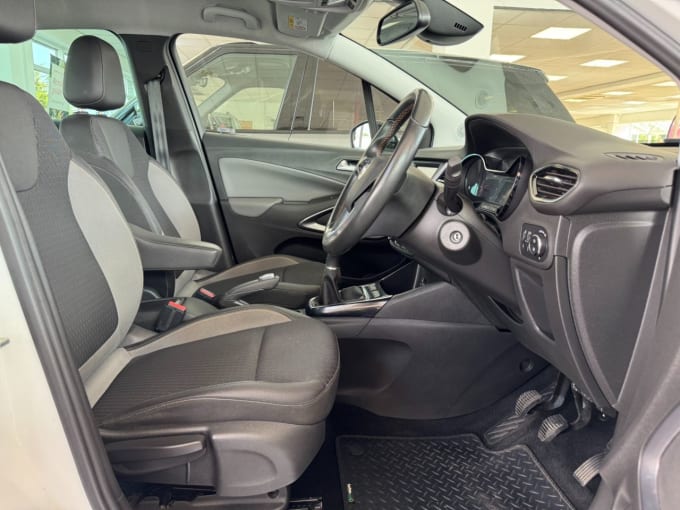 2025 Vauxhall Crossland X
