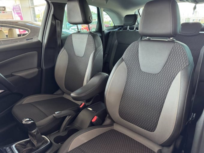2025 Vauxhall Crossland X