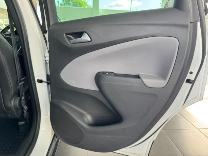 2025 Vauxhall Crossland X
