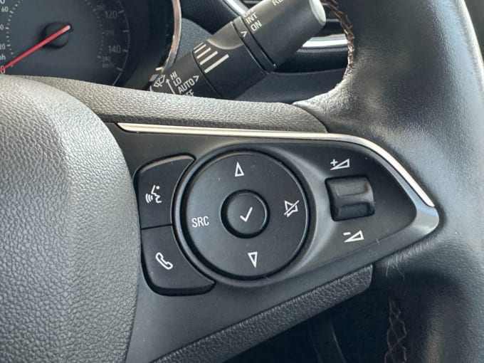 2025 Vauxhall Crossland X