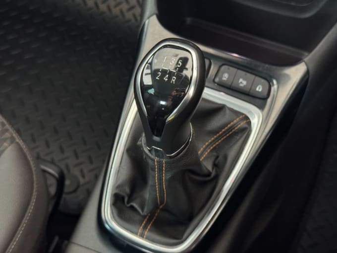 2025 Vauxhall Crossland X