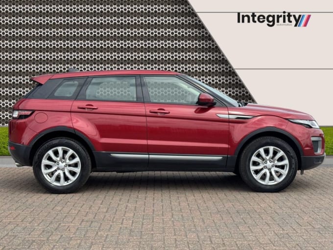 2025 Land Rover Range Rover Evoque