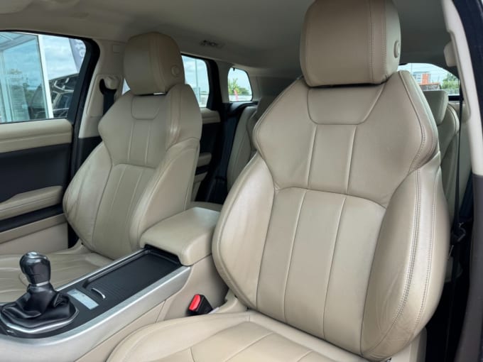 2025 Land Rover Range Rover Evoque