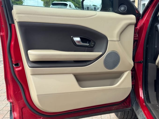 2025 Land Rover Range Rover Evoque