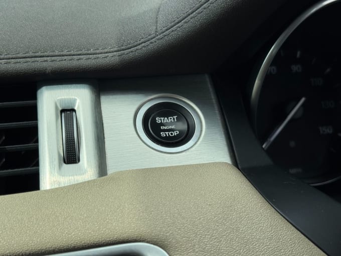 2025 Land Rover Range Rover Evoque