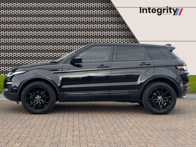2025 Land Rover Range Rover Evoque