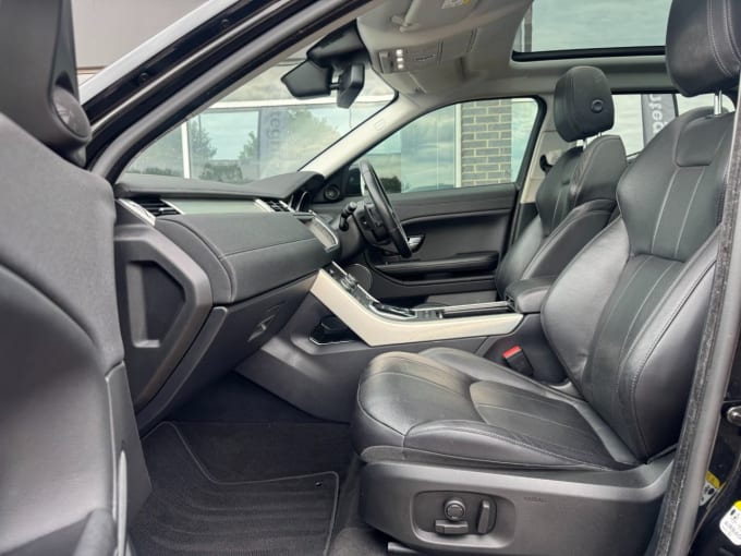 2025 Land Rover Range Rover Evoque