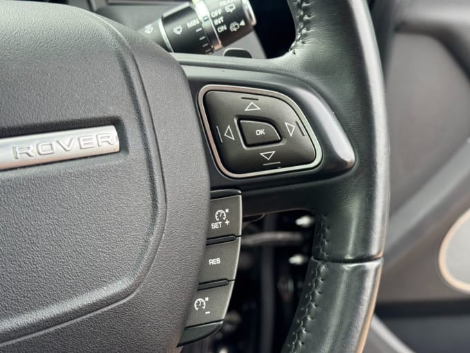 2025 Land Rover Range Rover Evoque