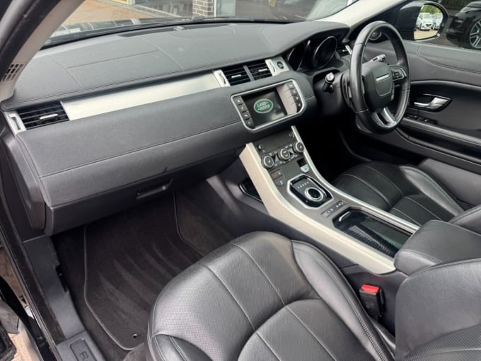 2025 Land Rover Range Rover Evoque