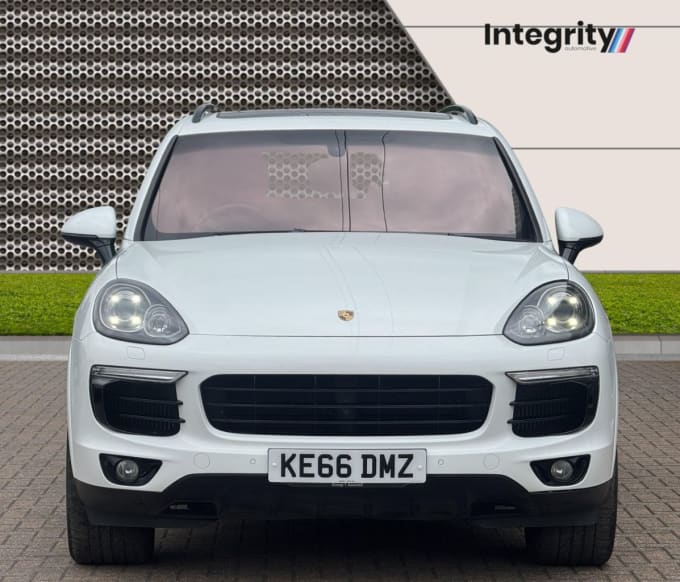 2025 Porsche Cayenne