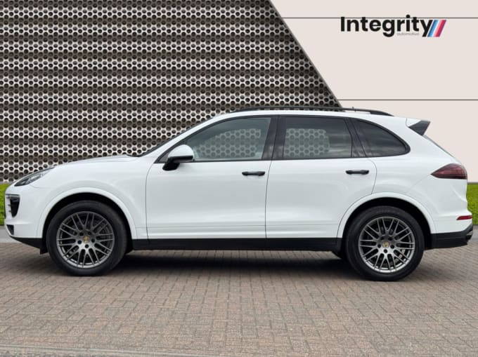 2025 Porsche Cayenne