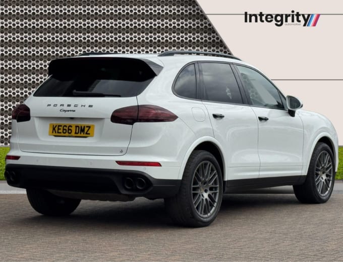 2025 Porsche Cayenne