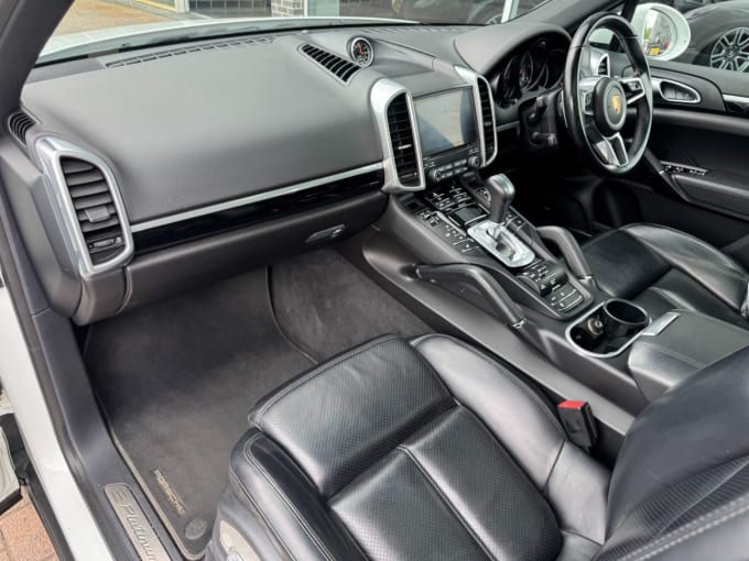 2025 Porsche Cayenne
