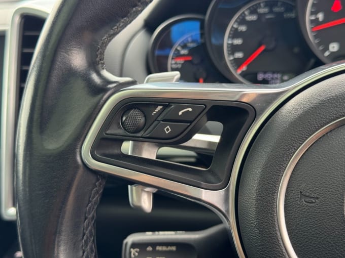 2025 Porsche Cayenne