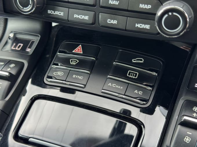 2025 Porsche Cayenne