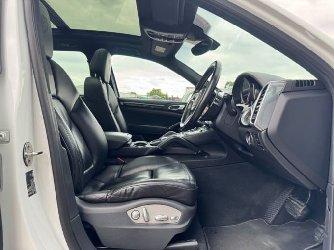 2025 Porsche Cayenne