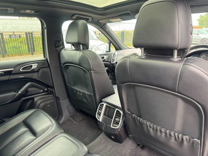 2025 Porsche Cayenne