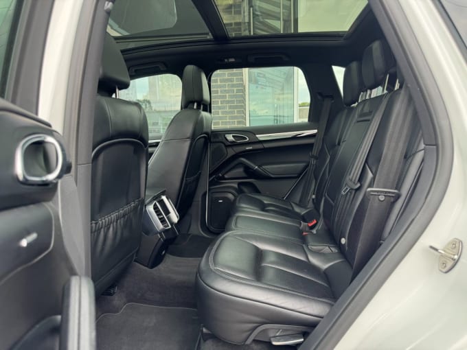 2025 Porsche Cayenne