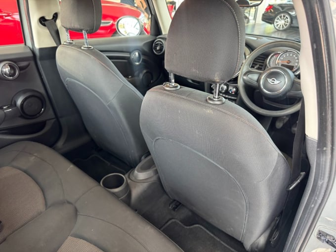 2025 Mini Hatch