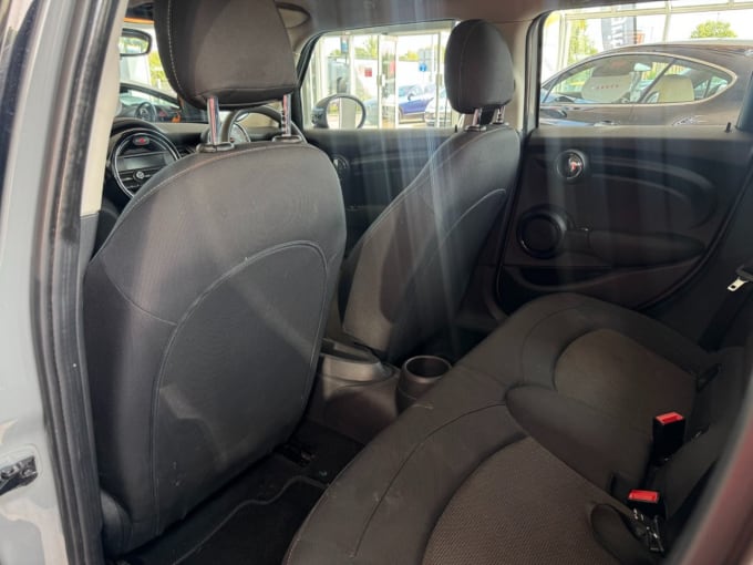 2025 Mini Hatch