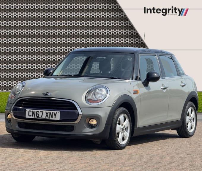 2025 Mini Hatch