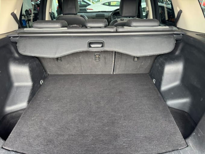 2025 Land Rover Freelander 2