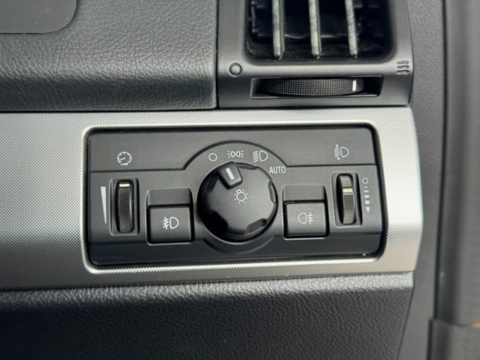 2025 Land Rover Freelander 2