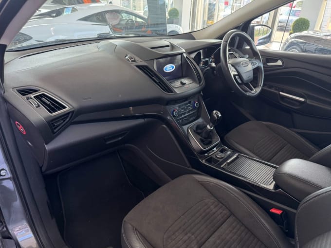 2025 Ford Kuga
