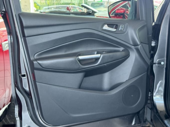 2025 Ford Kuga