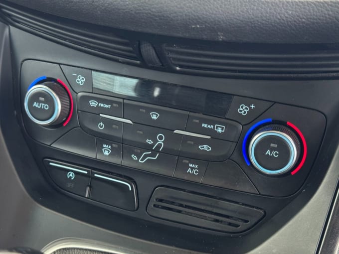 2025 Ford Kuga