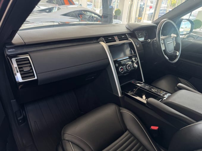 2025 Land Rover Discovery