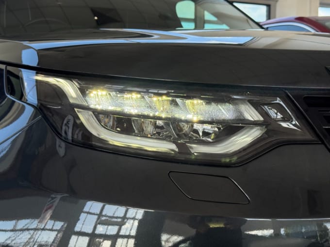 2025 Land Rover Discovery