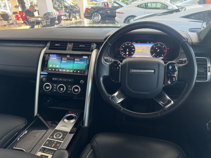2025 Land Rover Discovery
