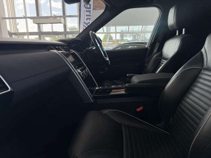 2025 Land Rover Discovery