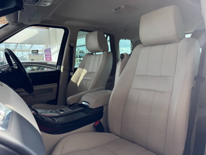 2025 Land Rover Range Rover Sport
