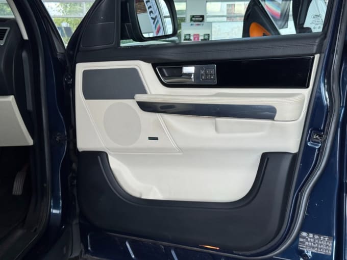 2025 Land Rover Range Rover Sport