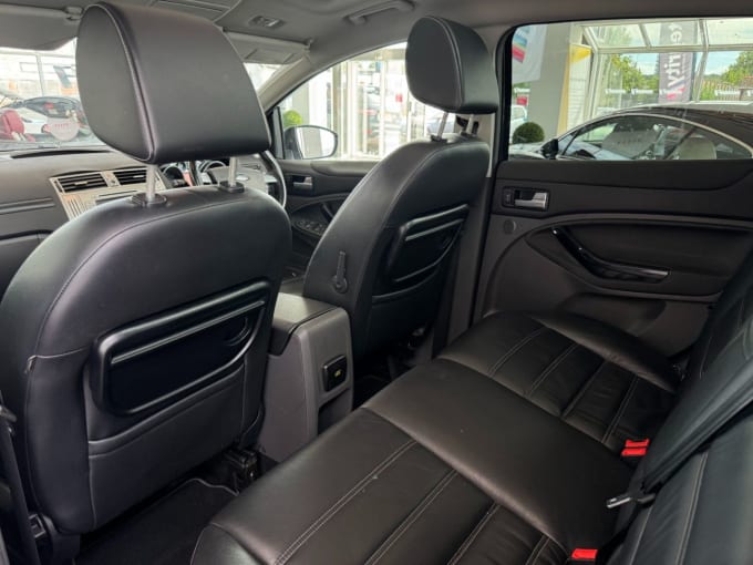 2025 Ford Kuga