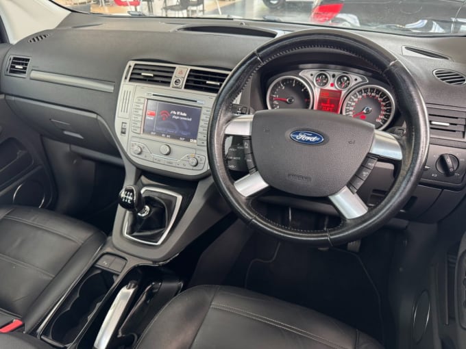 2025 Ford Kuga